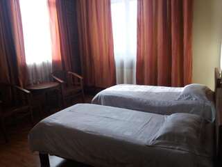 Отель Old Signagi Сигнахи Просторный двухместный номер с 2 отдельными кроватями-5